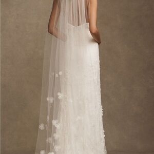 Roslyn Scattered Flowers Chapel Veil